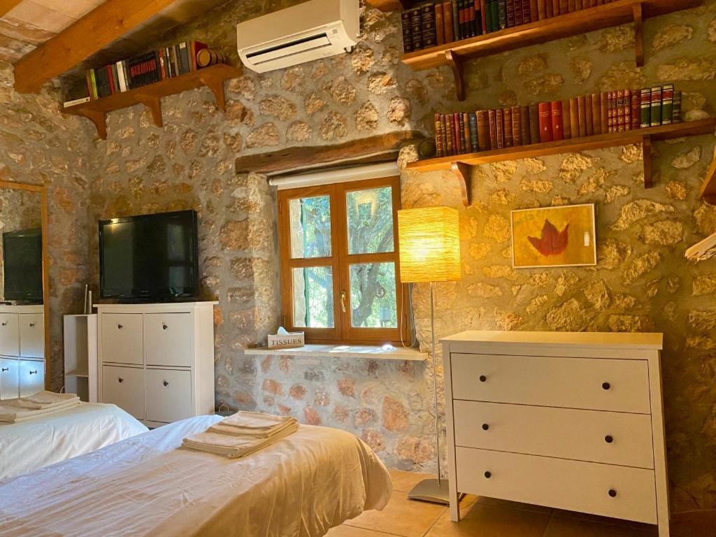 Fabulous Rustic Villa Set On Mountain With Unique Views Valldemossa  Eksteriør billede